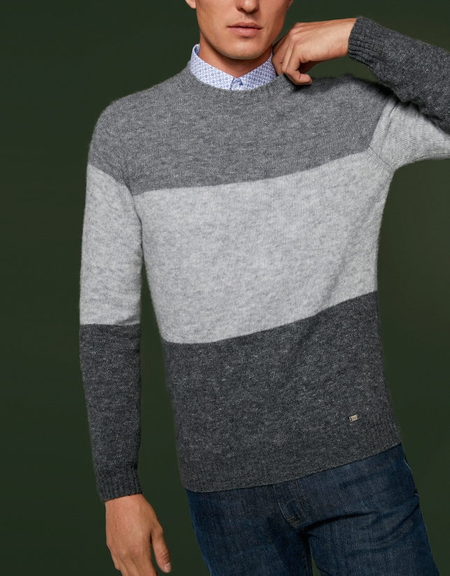 Gray melange color-block sweater