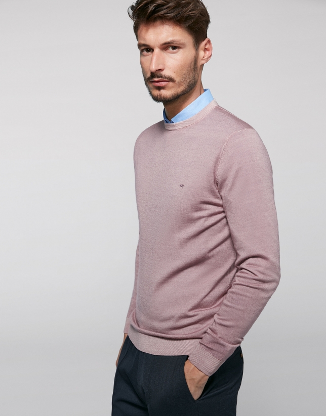 Pink dyed sweater with square collar