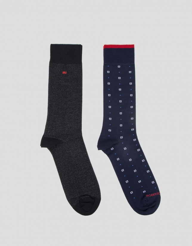 Pack of plain and tie motif jacquard socks
