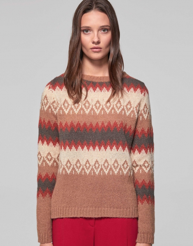 Mink-colored sweater with design