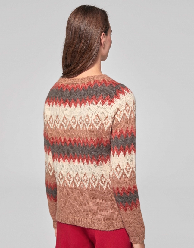Mink-colored sweater with design