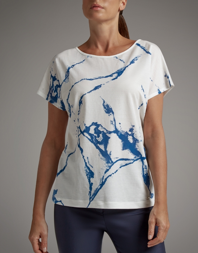 Camiseta estampado mármol azul ultramar
