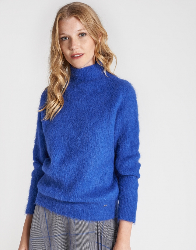 Deep blue sweater with Juliette sleeves