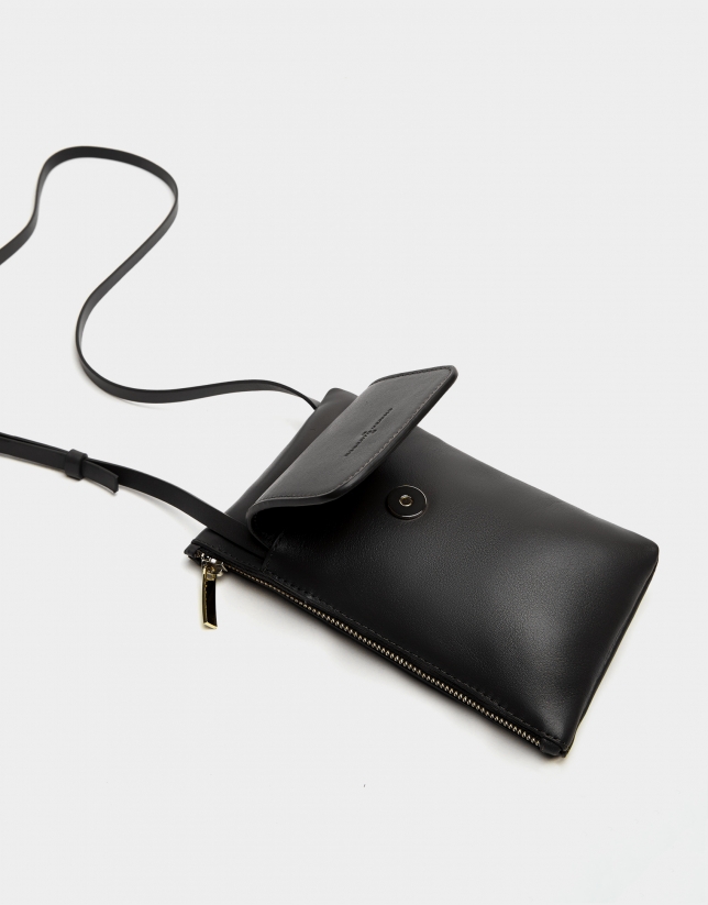 Black leather cellphone bag
