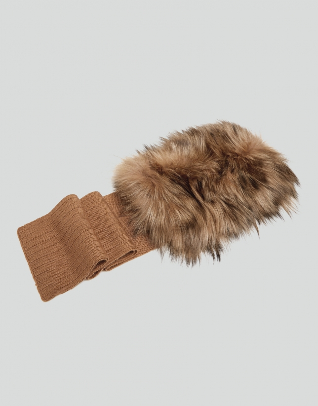 Beige wool and fox fur scarf
