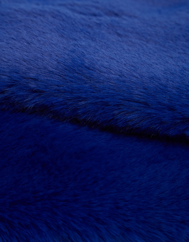 Blue fur collar