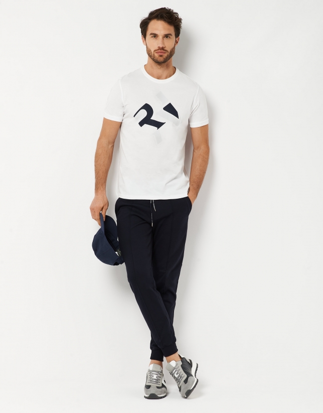 White top with navy blue RV logo