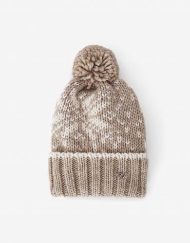 Beige wool alpine cap