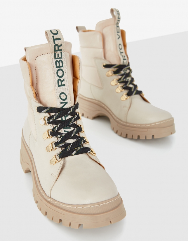Beige mountain boots
