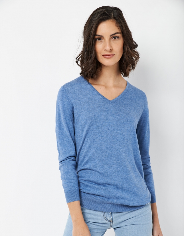 Blue, thin knit sweater with V-neck