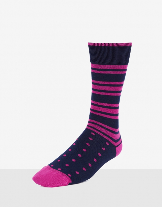 Pack of socks in striped and plain with logo