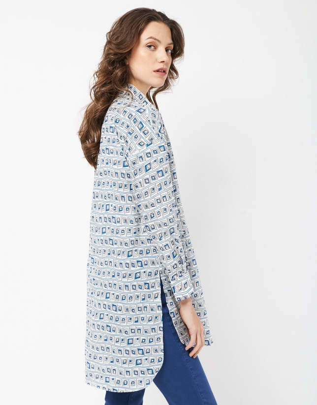 Loose asymmetric blouse with blue geometric print