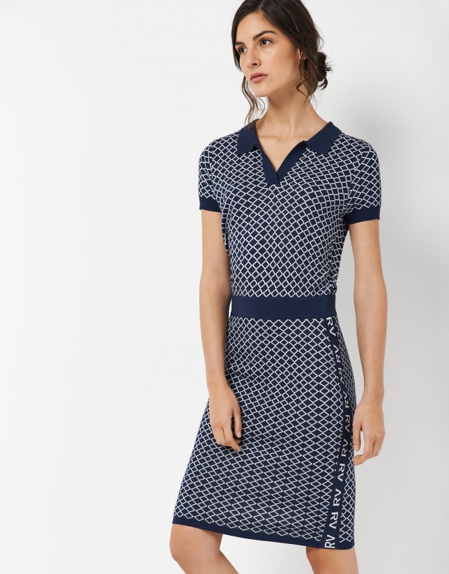 Short-sleeved knit dress with blue geometric jacquard design