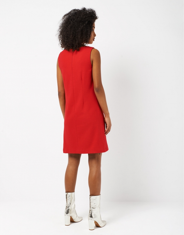 Red sleeveless dress with square neckline