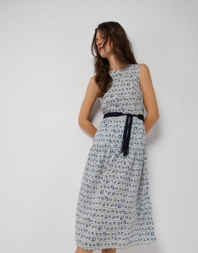 Midi fitted dress with blue geometric print