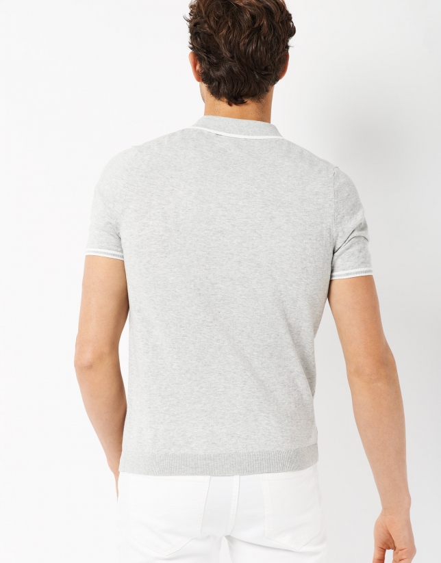Gray knit polo shirt with zipper