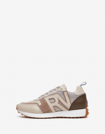 Beige leather and suede running shoes with gray bow
