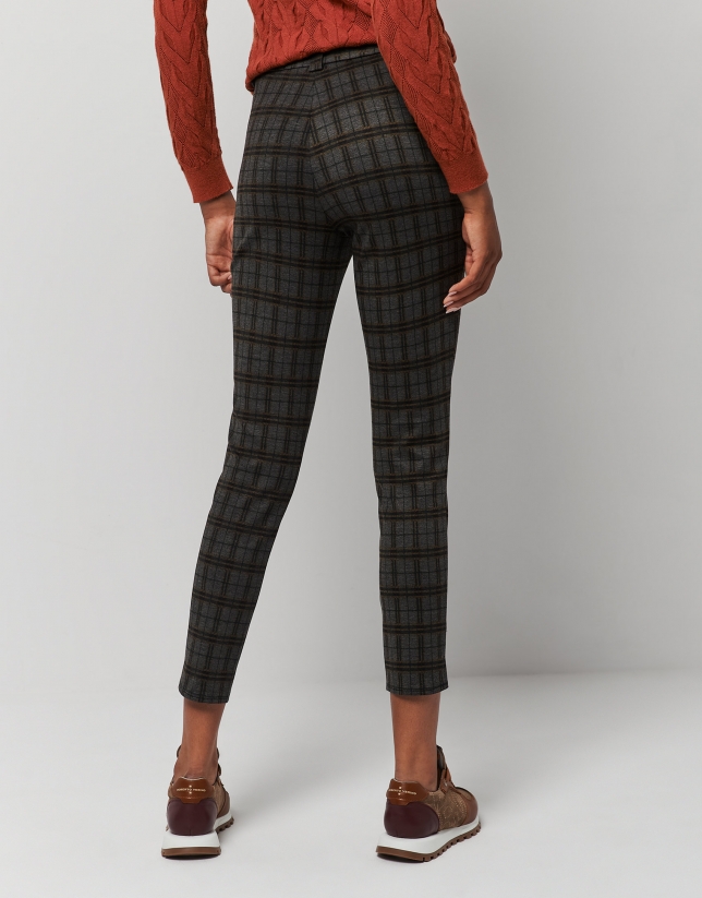 Gray and camel checked leggings with colored stripes 