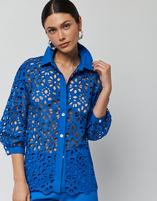 Klein blue blouse with puffed sleeves