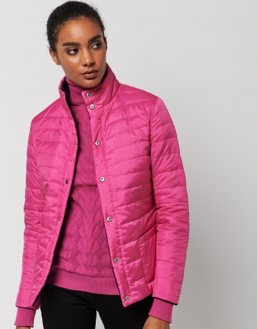 Black and fuchsia reversible windbreaker with down quilting
