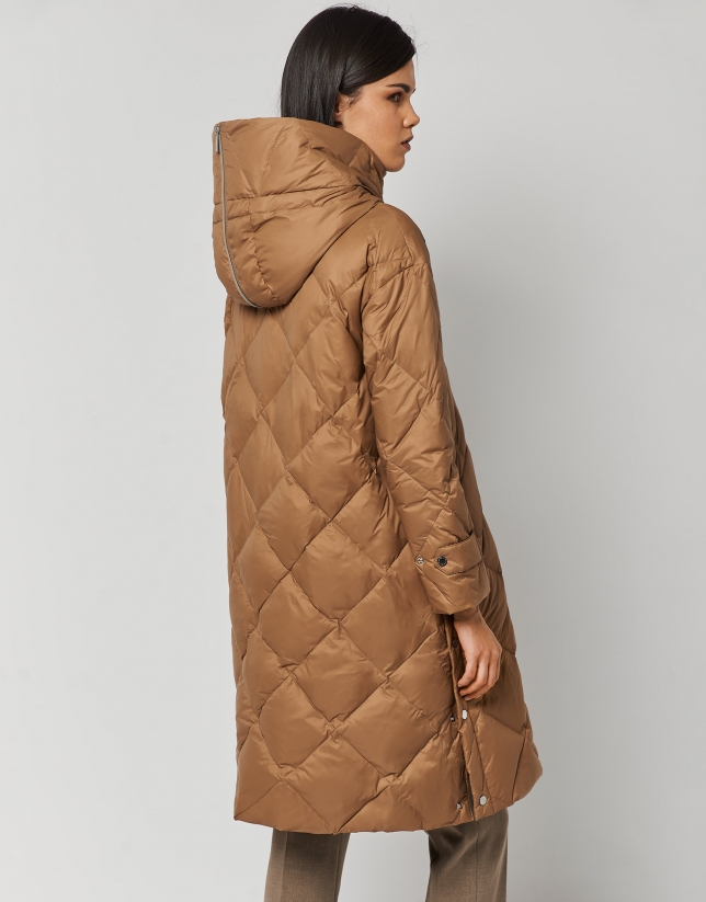 Camel quilted parka with zippered hood