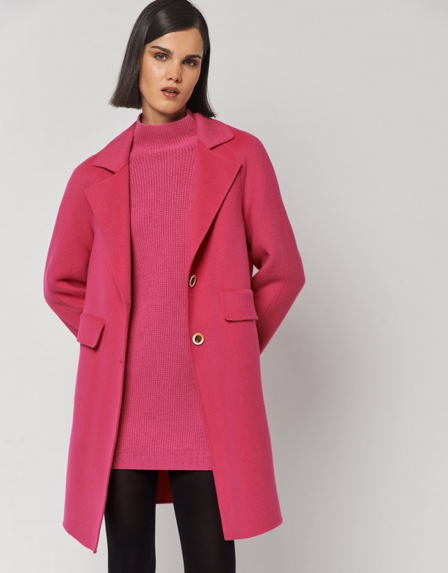 Three-quarter fuchsia double-faced wool coat
