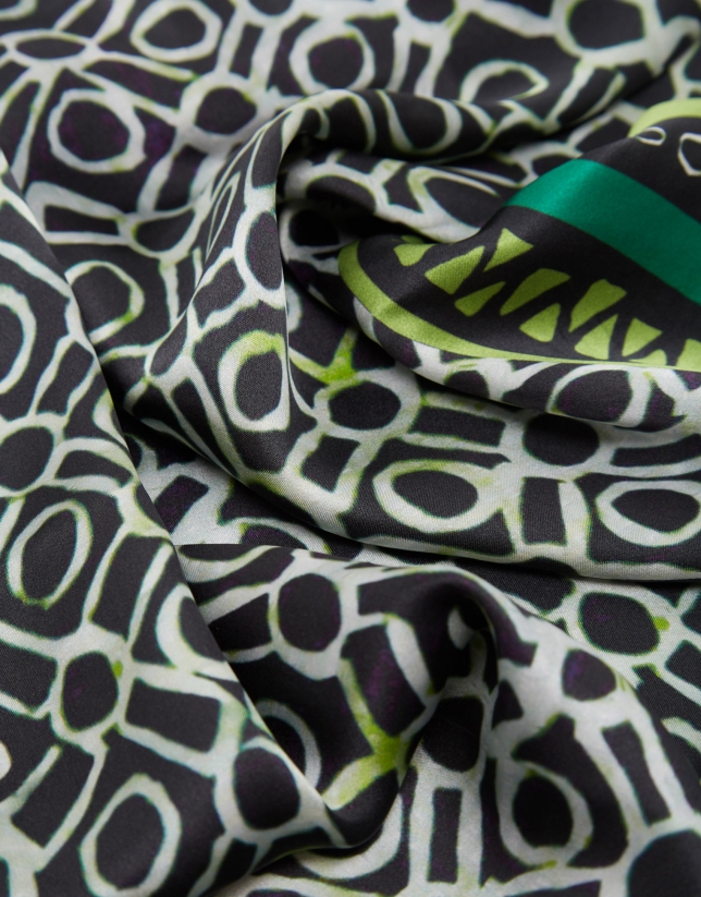 Pañuelo seda estampado geométricos tonos verdes