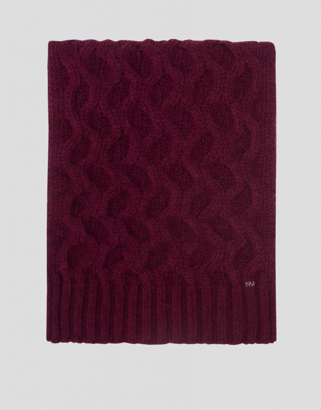 Burgundy geometric print knit scarf