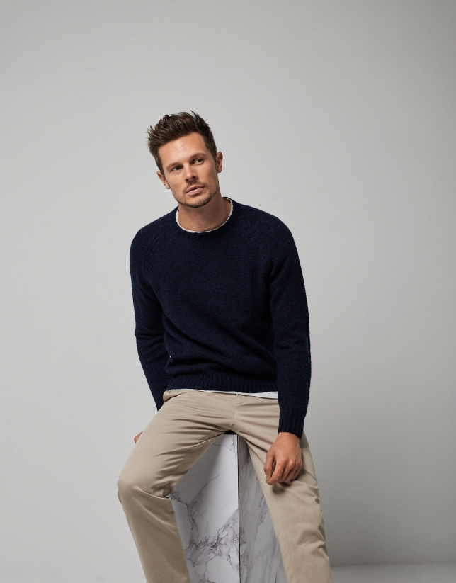 Two-tone blue sweater with raglan sleeves