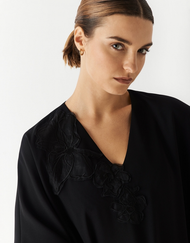 Black crepe midi dress with embroidered flower