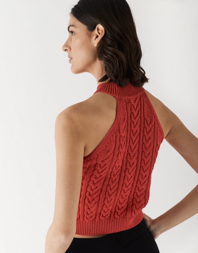 Red cropped knit top