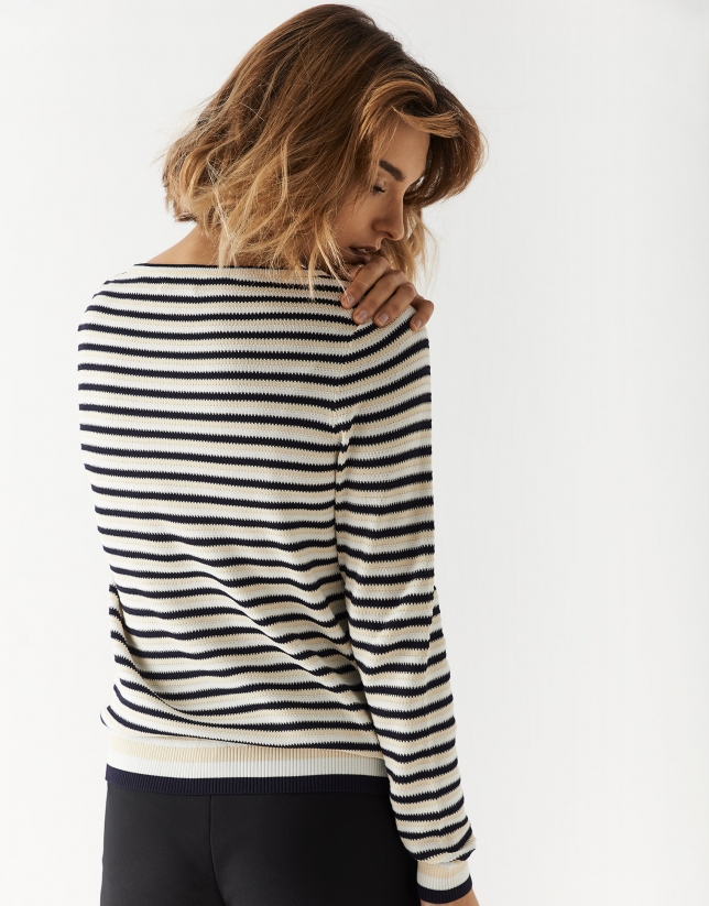 Knit sweater with beige, white and black stripes
