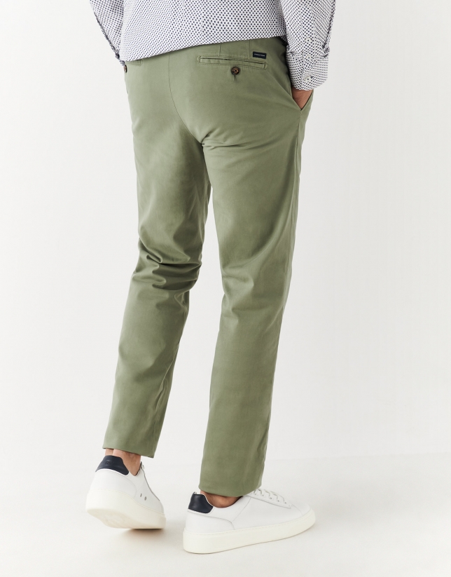 Light kakhi green cotton regular chino pants