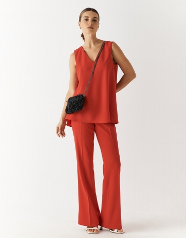 Red crepe pants