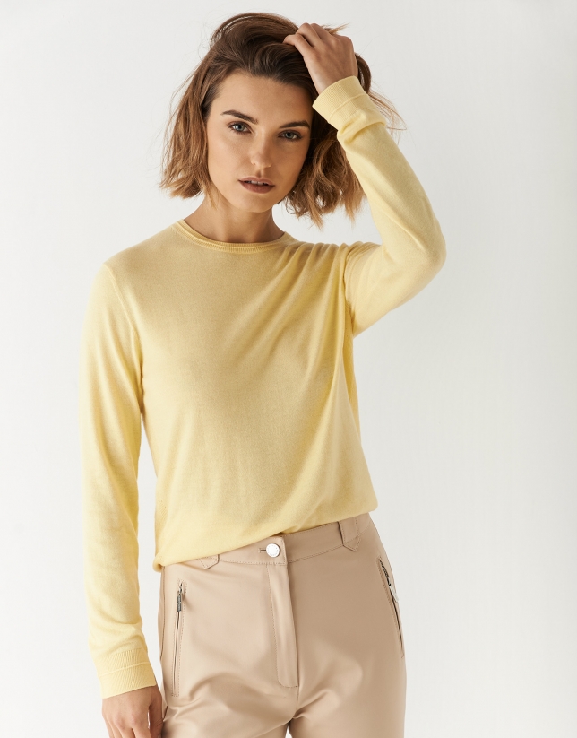 Yellow round neck fine knit sweater