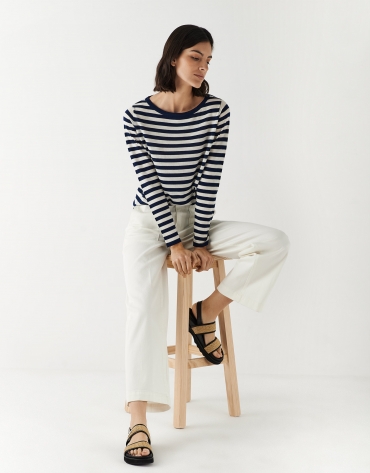 Cool wool sweater with navy blue and white stripes