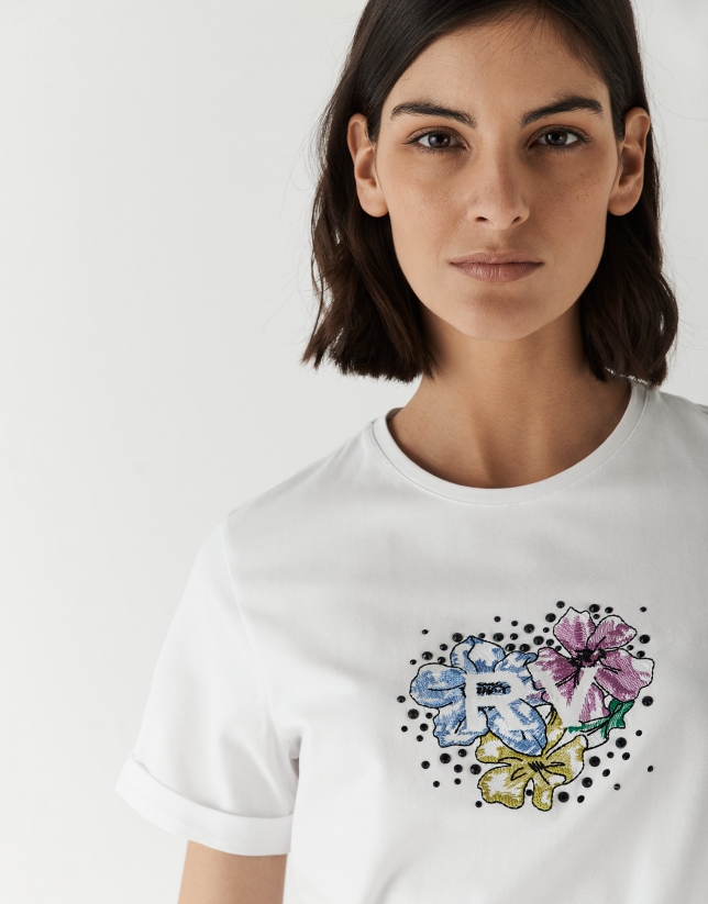 Párrafo Aclarar tuberculosis Camiseta oversize blanca con flores bordadas ... | Roberto Verino