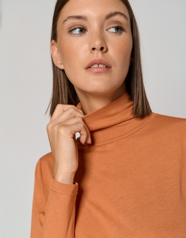 Orange cowl neck coupe knit top
