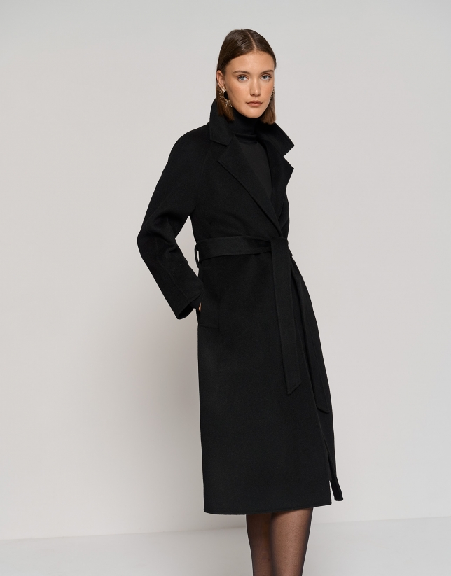 Long black double-faced cloth coat