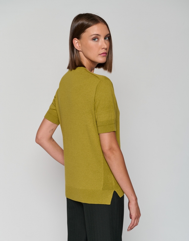 Green fine gauge wool knit sweater with short sleeves