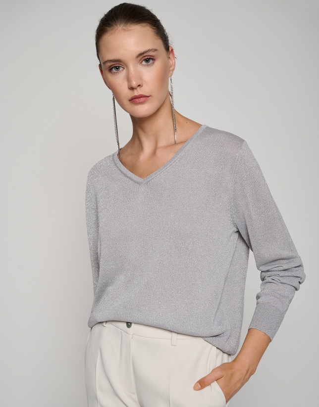 Knit sweater with silver glitter and V-neck