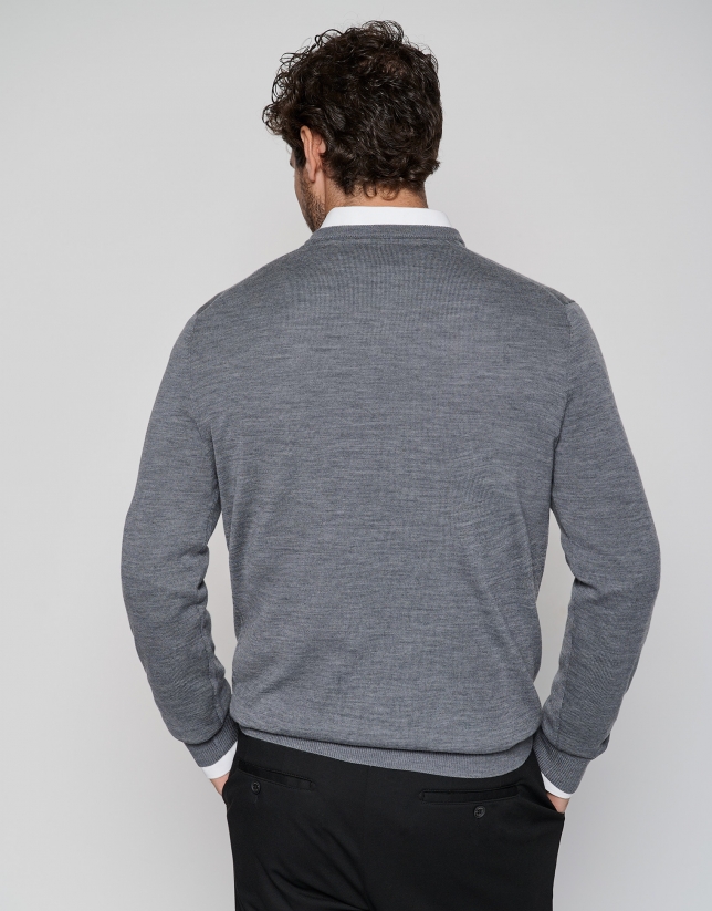 Gary wool sweater with V-neck 