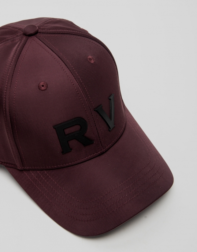 Burgundy nylon baseball cap with RV logo