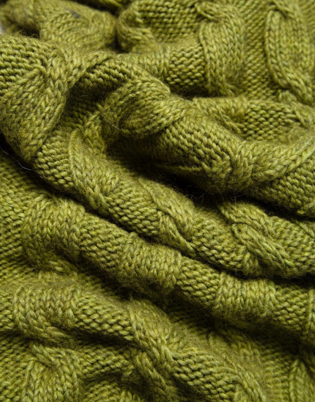 Green wool and alpaca scarf with braiding