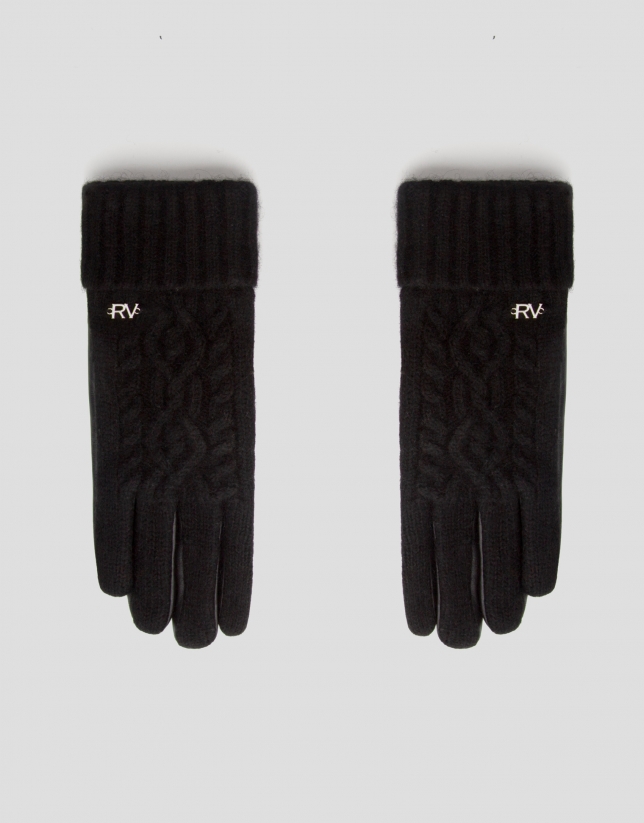 Black cable-stitched knit gloves with leather
