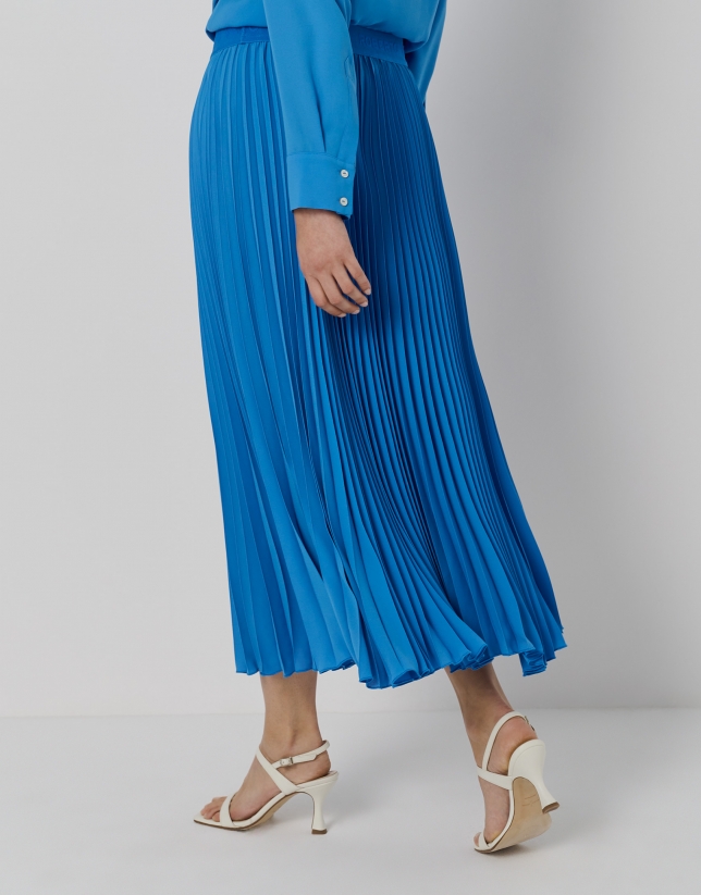 Falda midi plisada azul