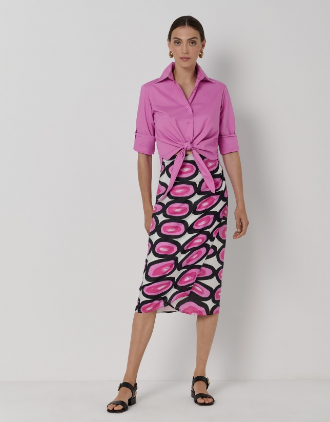 Falda midi estilo pareo estampado figuras rosa y negro