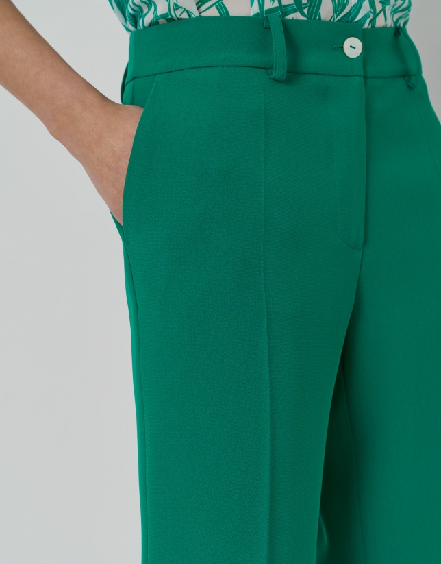 Green straight crepe pants
