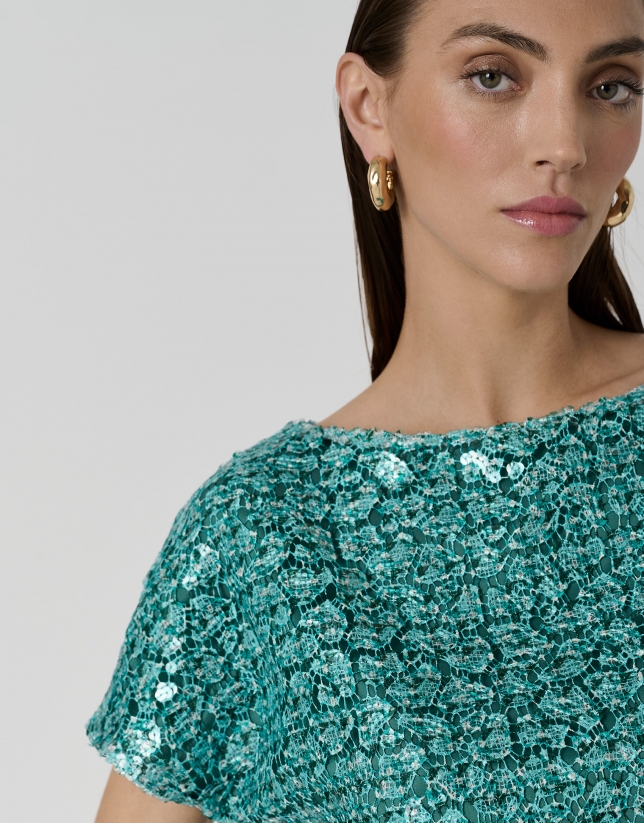 Green print oversize top with short sleeves and sequins