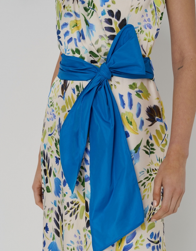 Cheesecloth dress with V-neck and blue floral print